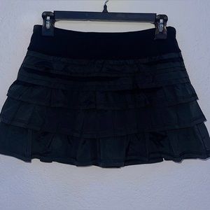 LULULEMON ATHLETICA BLACK RUFFLE SKIRT SIZE 4❤️‍🔥